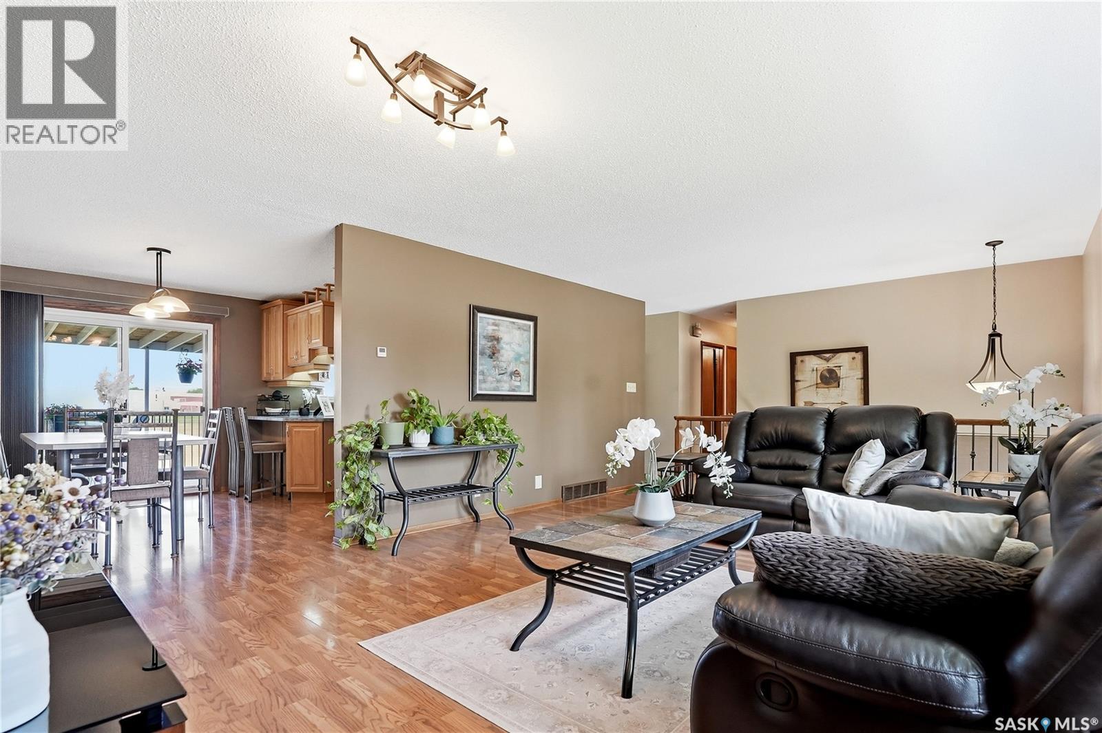 154 Mount Allison Crescent, Saskatoon, Saskatchewan  S7H 4A5 - Photo 8 - SK039583
