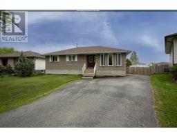 205 Linden CT, Thunder Bay, Ontario