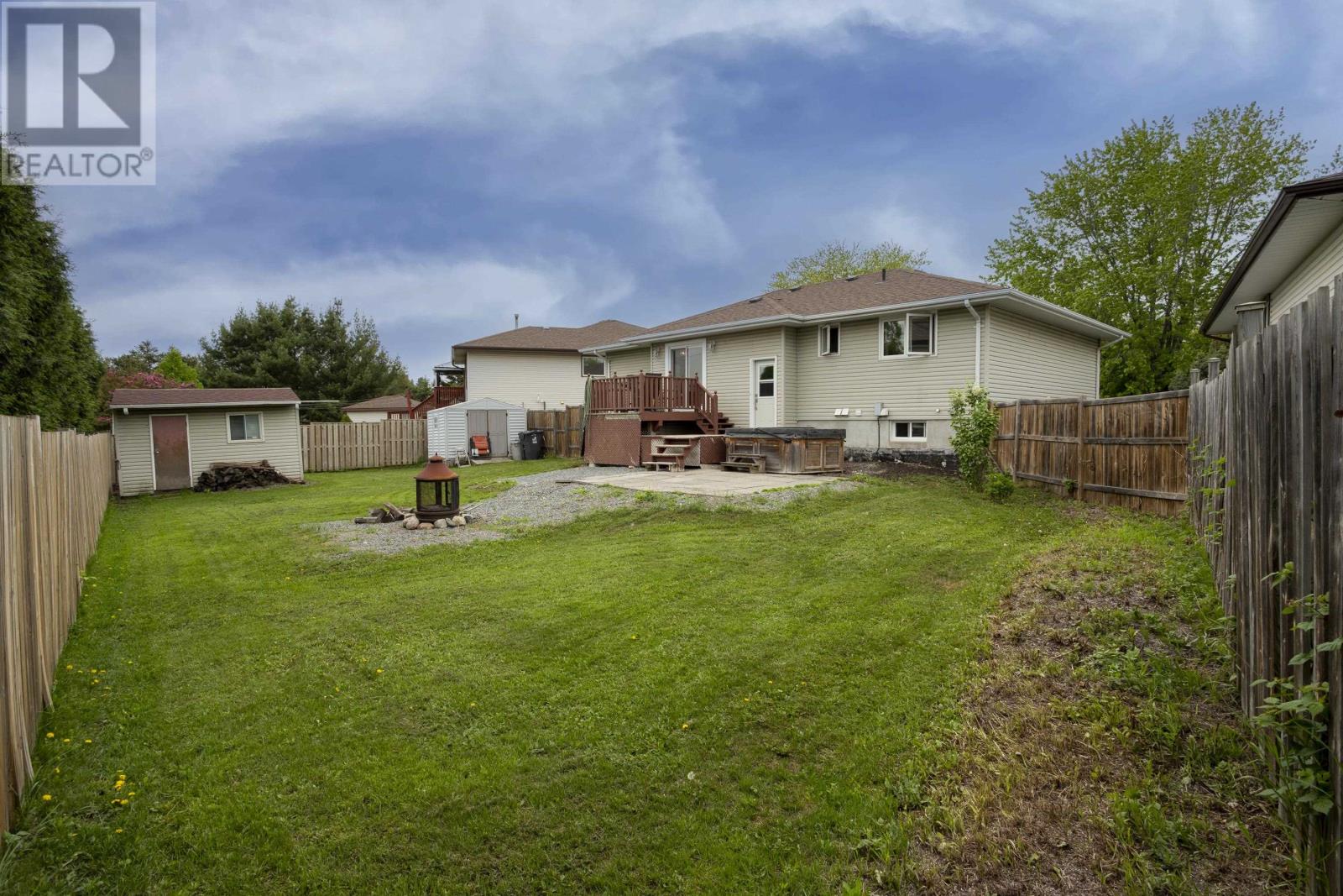 205 Linden Ct, Thunder Bay, Ontario  P7B 6R6 - Photo 50 - TB2601454