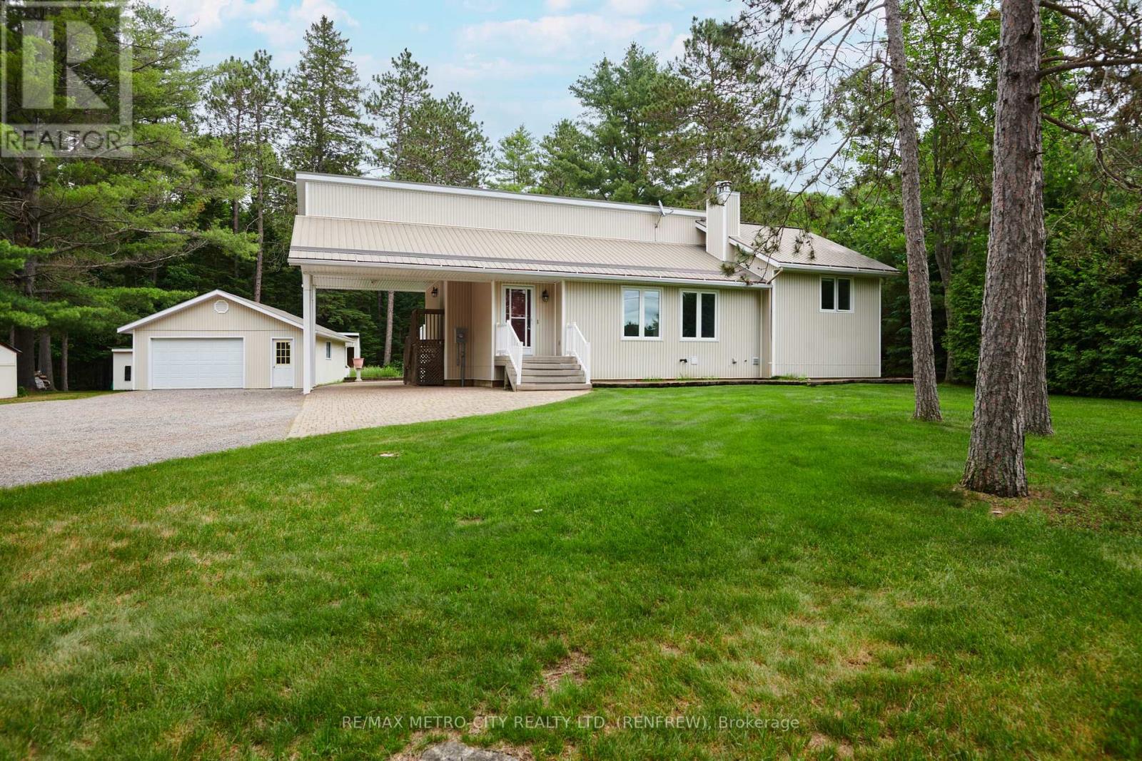 81 Flying Club Road, Greater Madawaska, Ontario  K0J 2R0 - Photo 2 - X13452126