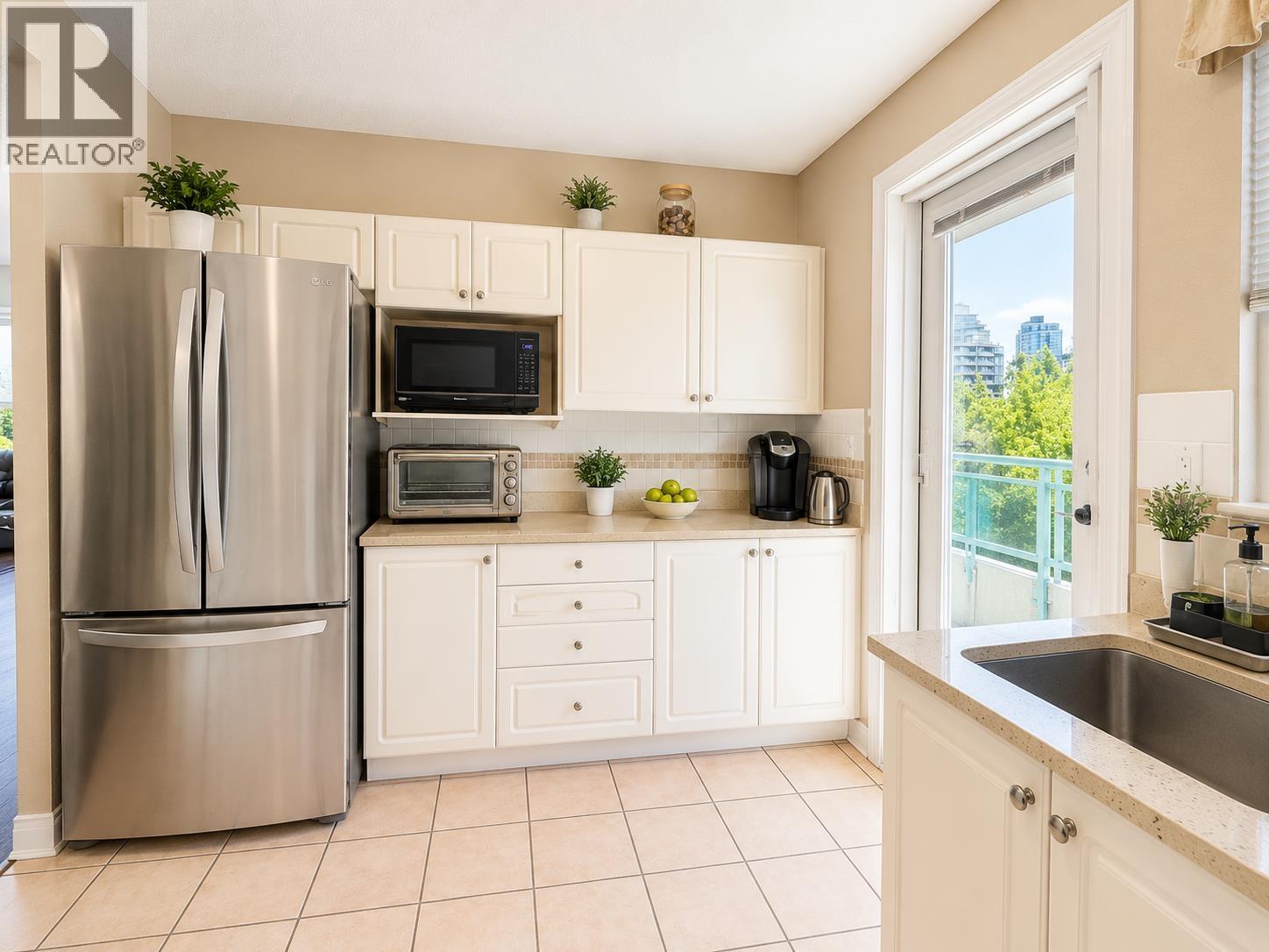 7d 6128 Patterson Avenue, Burnaby, British Columbia  V5H 4P3 - Photo 8 - R3136435
