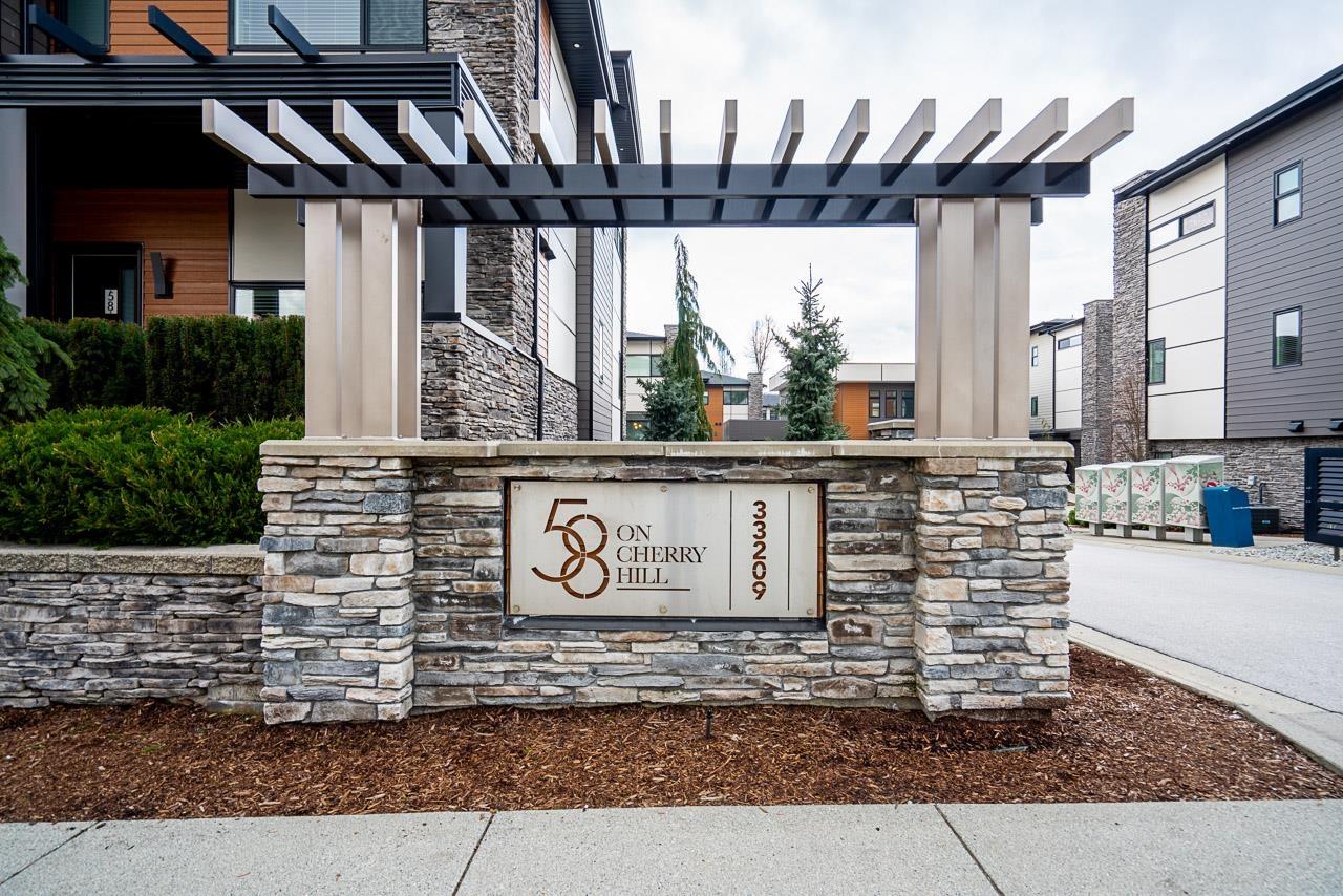 3 33209 CHERRY AVENUE, mission, British Columbia