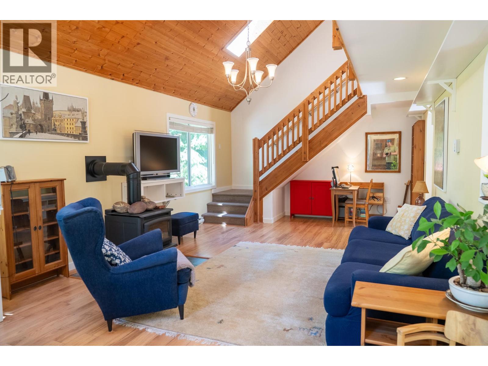 7913 Swanson View Drive, Pender Island, British Columbia  V0N 2M2 - Photo 13 - R3136446
