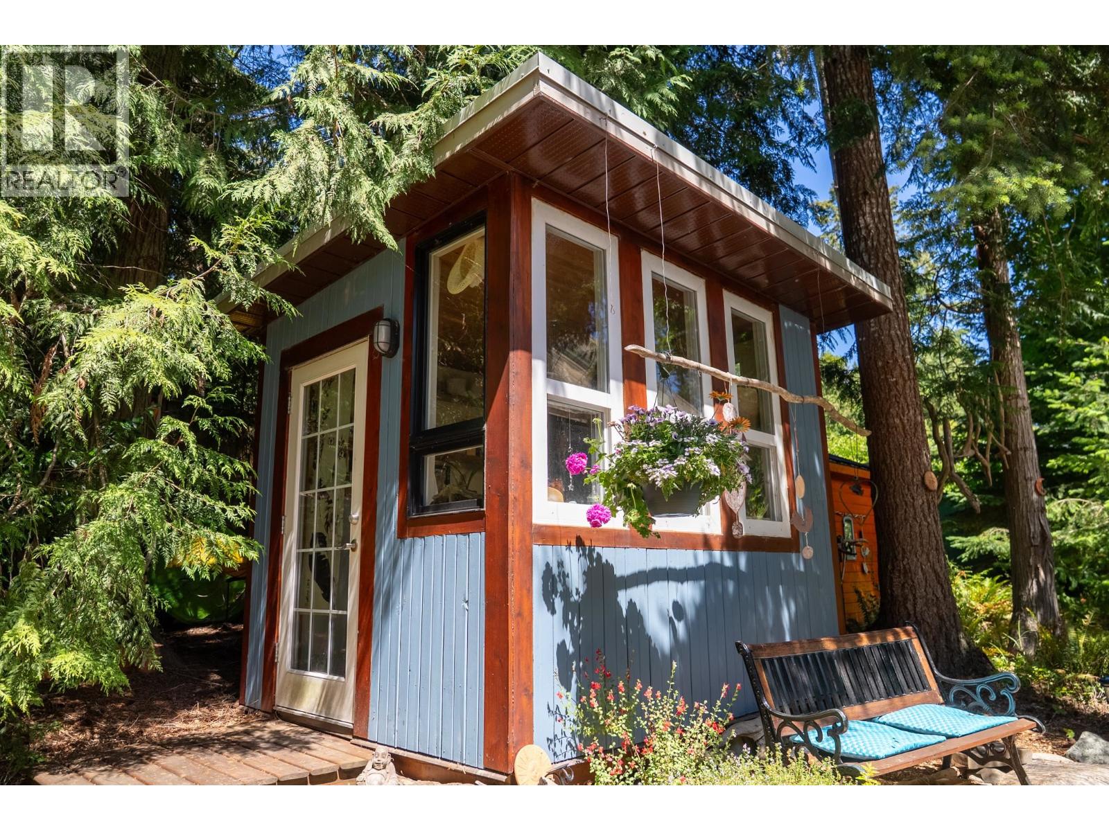 7913 Swanson View Drive, Pender Island, British Columbia  V0N 2M2 - Photo 28 - R3136446