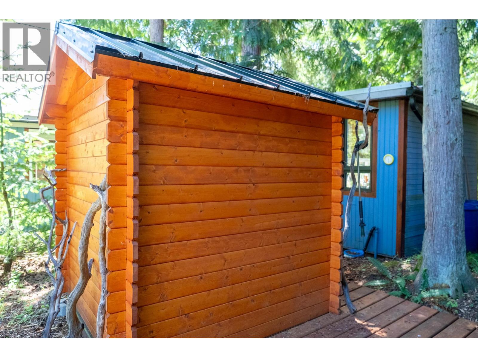 7913 Swanson View Drive, Pender Island, British Columbia  V0N 2M2 - Photo 33 - R3136446