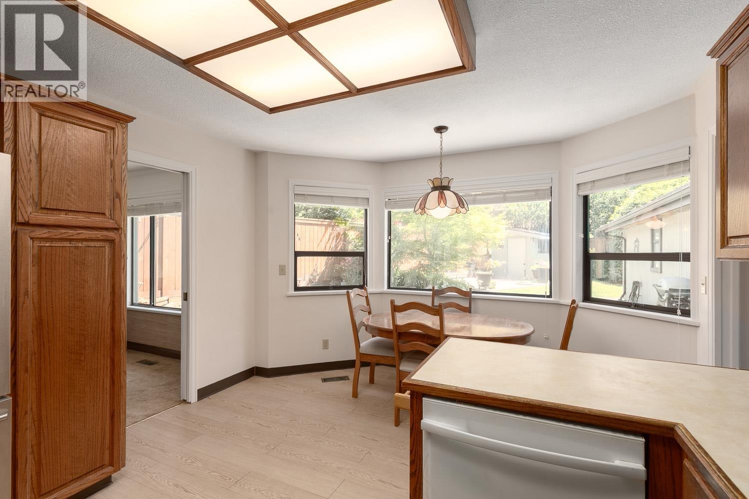 748 Juniper Place, Delta, British Columbia  V4L 2J2 - Photo 11 - R3136472