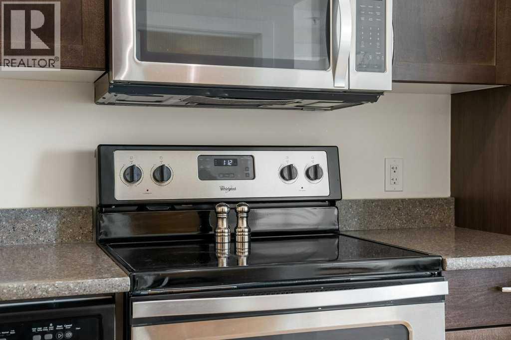 811, 10 Brentwood Common Nw, Calgary, Alberta T2L 2L6 - Photo 16 - A2318290