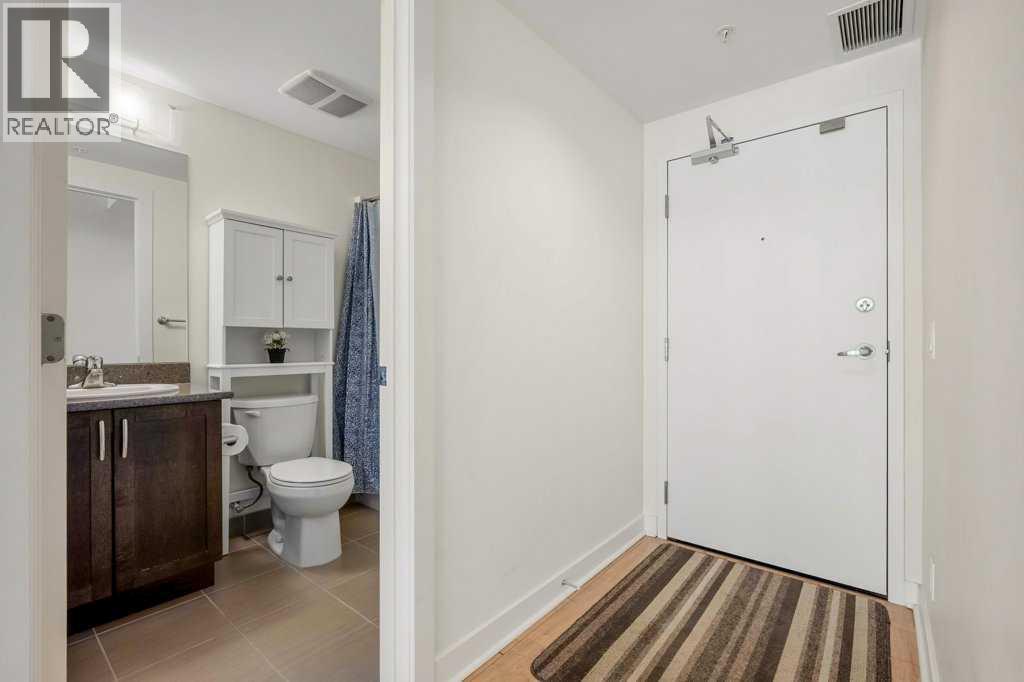 811, 10 Brentwood Common Nw, Calgary, Alberta T2L 2L6 - Photo 18 - A2318290