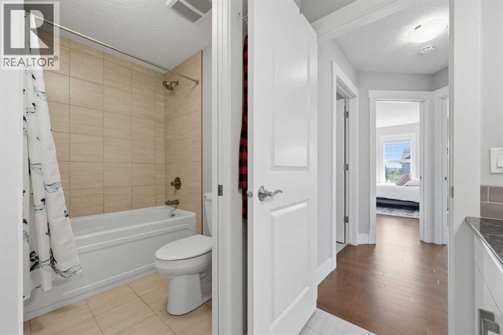 102 Drake Landing Heights, Okotoks, Alberta  T1S 0M8 - Photo 33 - A2319979