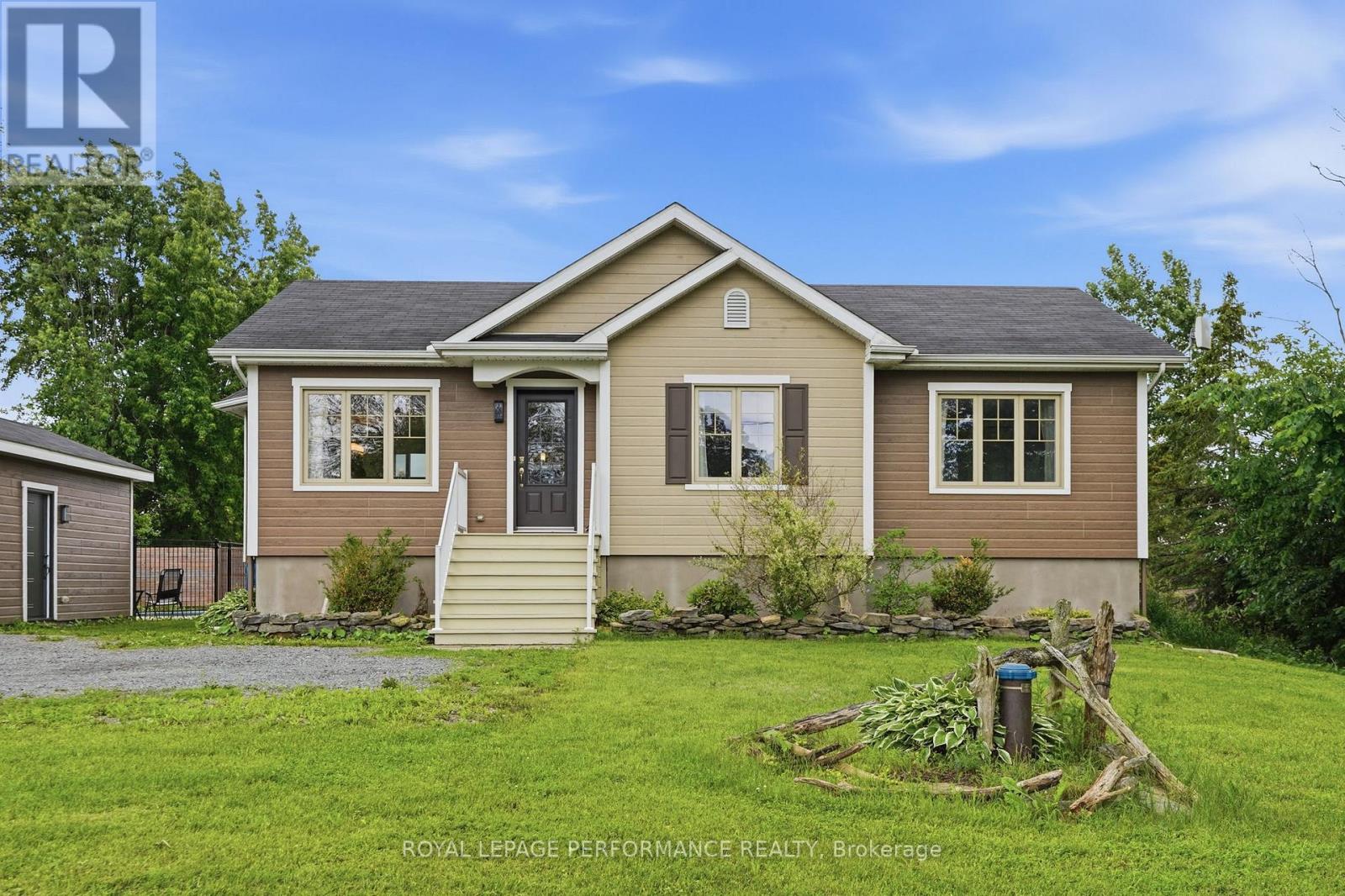 2383 BAY ROAD, Champlain, Ontario