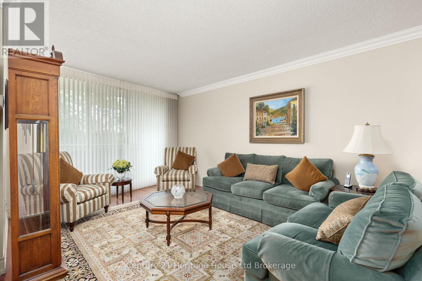 409 - 820 Burnhamthorpe Road, Toronto, Ontario  M9C 4W2 - Photo 5 - W13452058