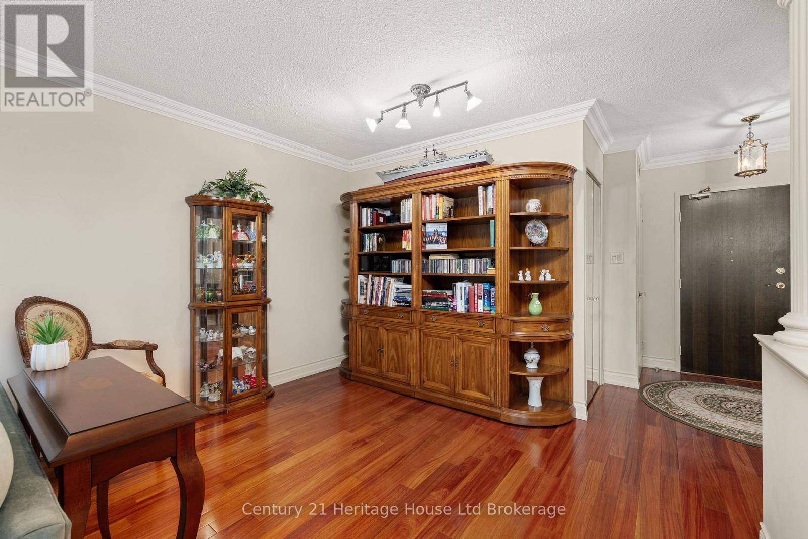 409 - 820 Burnhamthorpe Road, Toronto, Ontario  M9C 4W2 - Photo 7 - W13452058