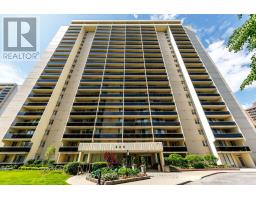 409 - 820 BURNHAMTHORPE ROAD, Toronto, Ontario