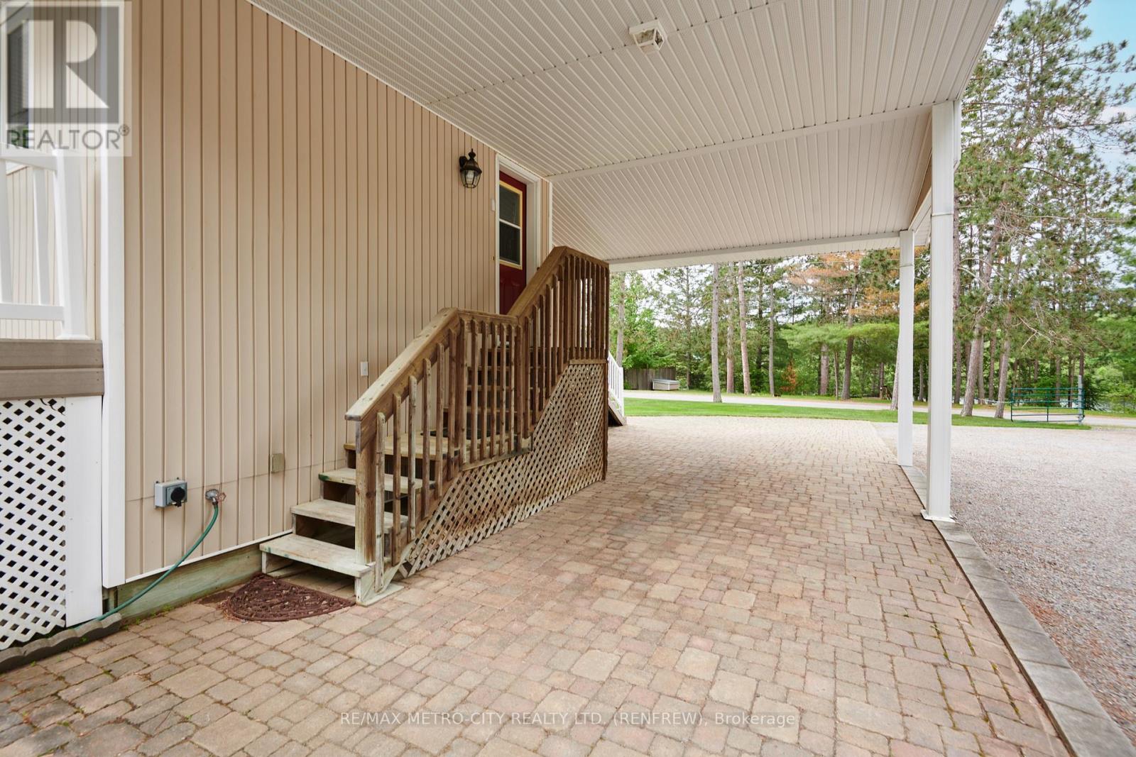 81 Flying Club Road, Greater Madawaska, Ontario  K0J 2R0 - Photo 24 - X13452126