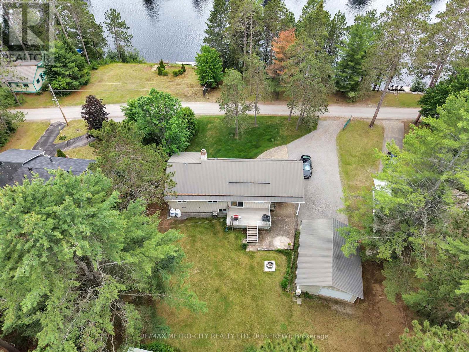 81 Flying Club Road, Greater Madawaska, Ontario  K0J 2R0 - Photo 40 - X13452126