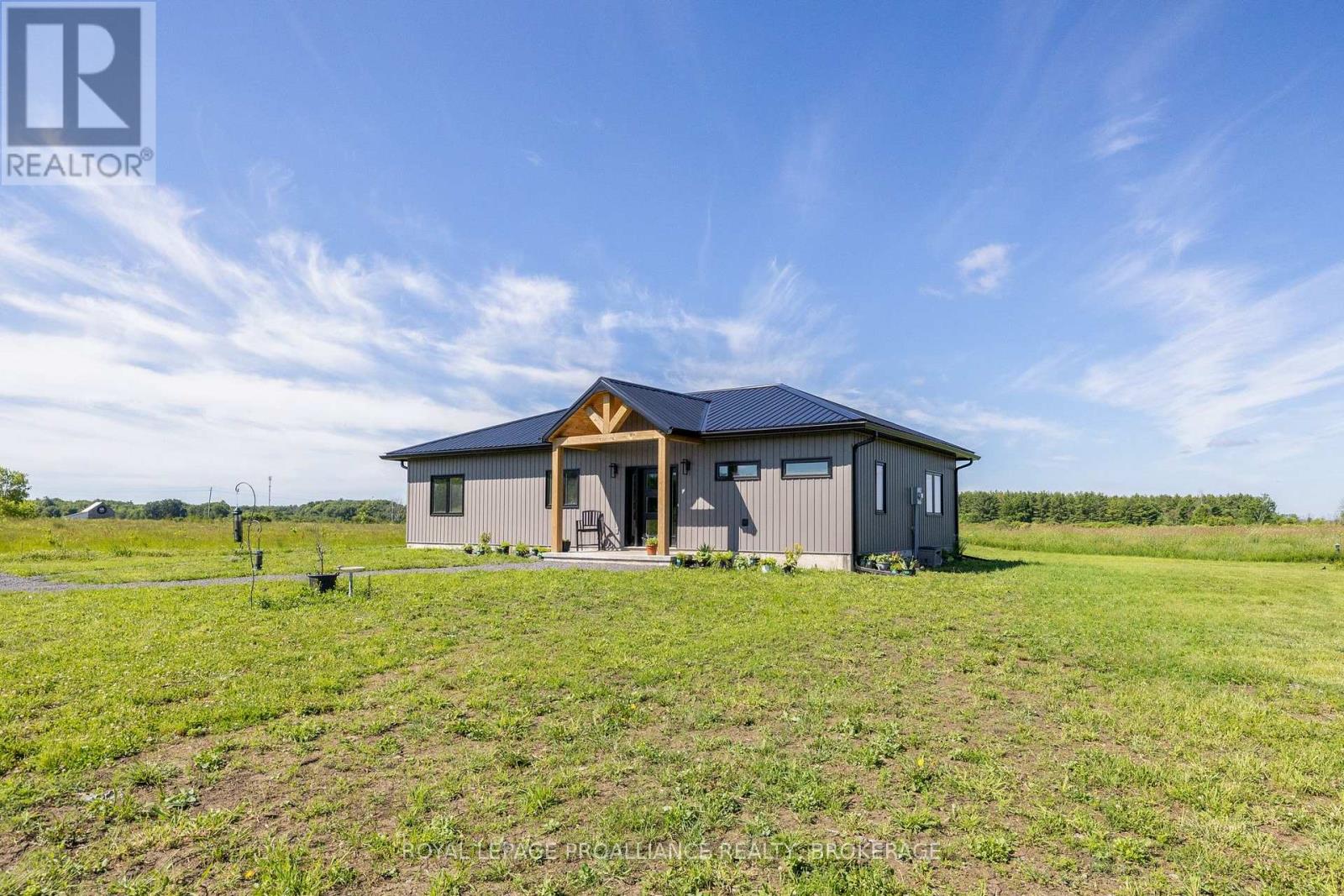 292 Kyes Road, Front Of Leeds & Seeleys Bay, Ontario  K0E 1L0 - Photo 3 - X13451066