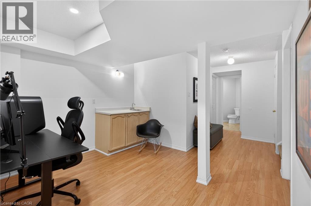 2215 Cleaver Avenue Unit# 2, Burlington, Ontario  L7M 4C5 - Photo 20 - 40840352