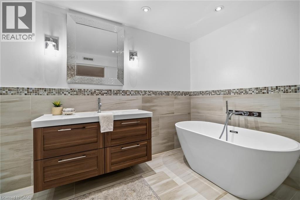 1648 Crediton Parkway, Mississauga, Ontario  L5G 3X3 - Photo 30 - 40840120