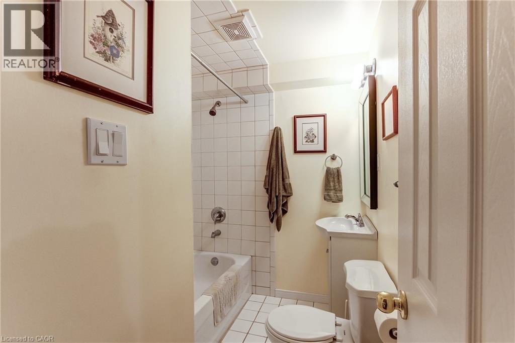 2461 Headon Forest Drive, Burlington, Ontario  L7M 3L4 - Photo 36 - 40839607