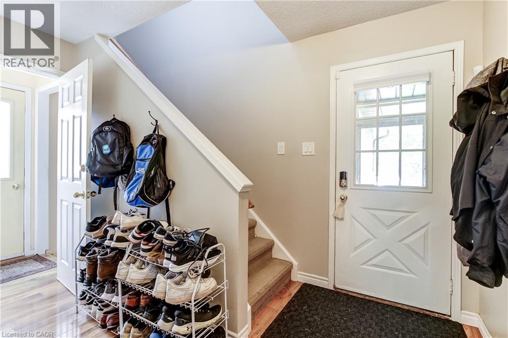 2461 Headon Forest Drive, Burlington, Ontario  L7M 3L4 - Photo 4 - 40839607