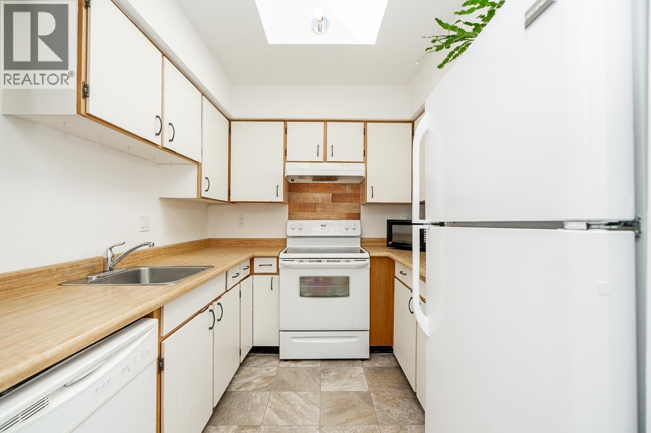 301 3420 Bell Avenue, Burnaby, British Columbia  V3J 1M7 - Photo 8 - R3136422