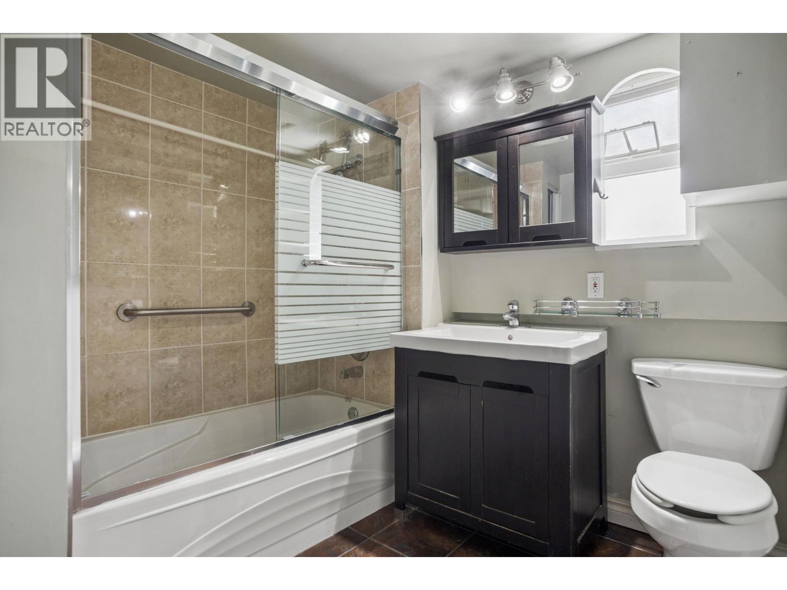 1770 Giles Place, Burnaby, British Columbia  V5A 3K6 - Photo 30 - R3120037