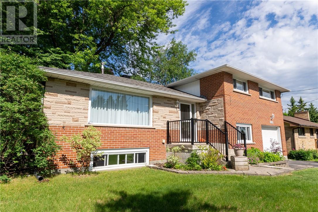 801 Attlee Avenue, Sudbury, Ontario  P3A 3H5 - Photo 1 - 2128587
