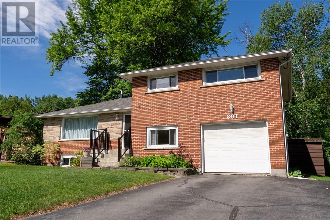 801 Attlee Avenue, Sudbury, Ontario  P3A 3H5 - Photo 2 - 2128587