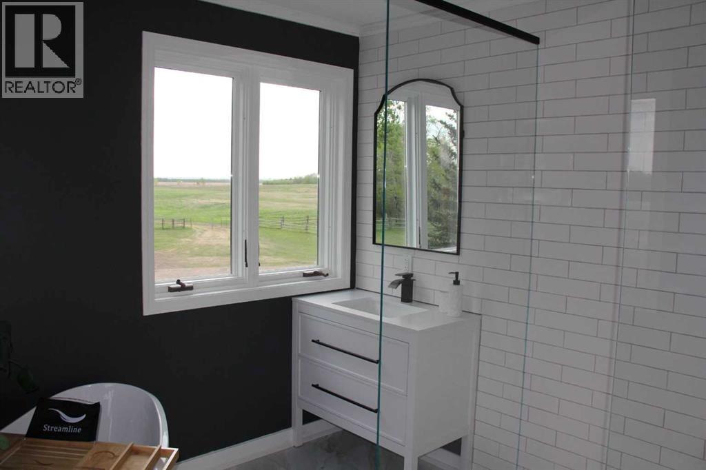 40032 Range Road 220, Rural Lacombe County, Alberta  T0B 3C0 - Photo 24 - A2315045