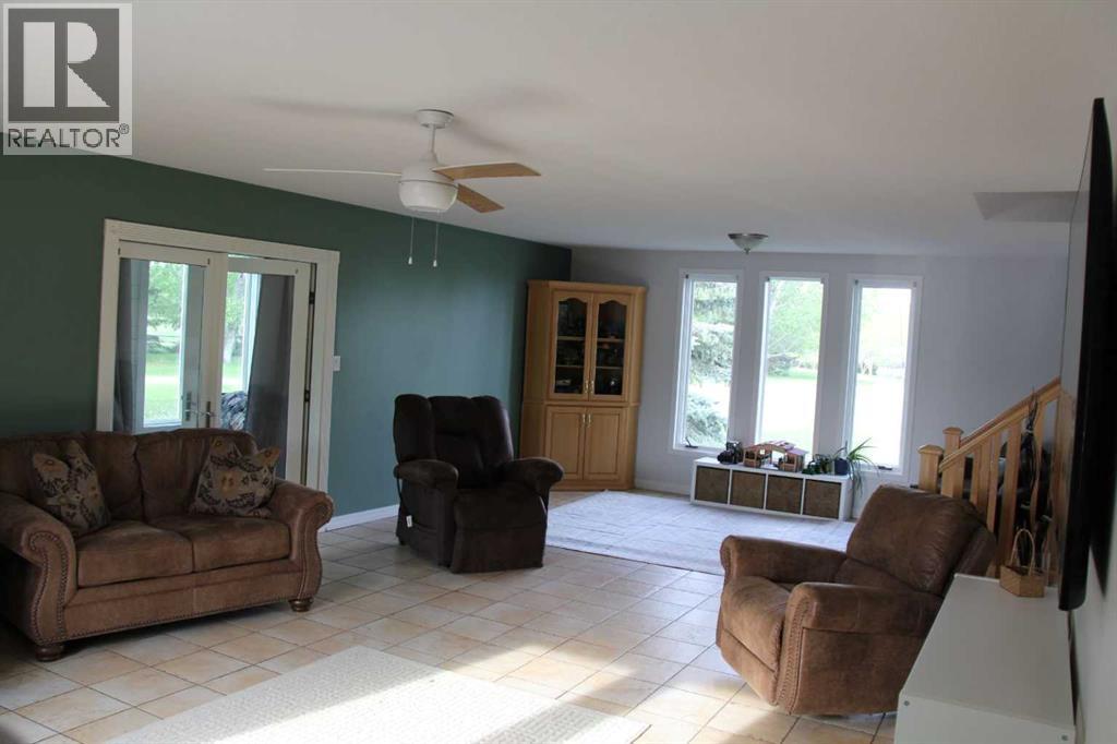 40032 Range Road 220, Rural Lacombe County, Alberta  T0B 3C0 - Photo 21 - A2315045