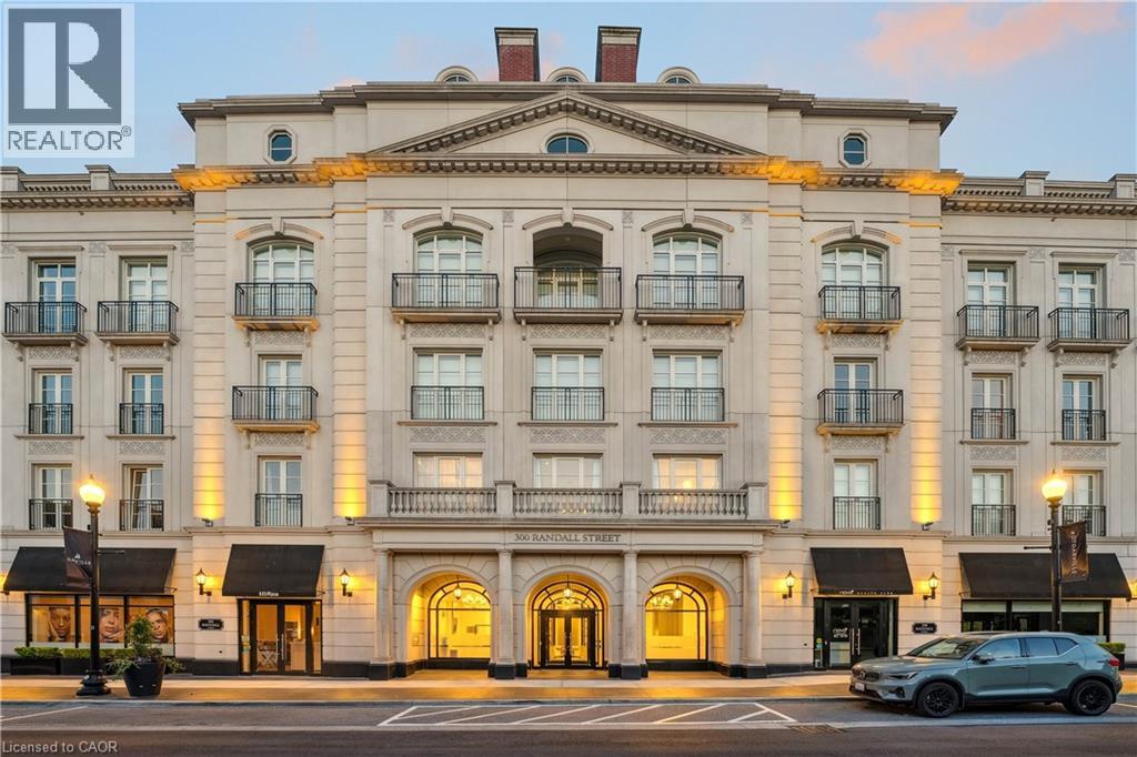 300 RANDALL Street Unit# PH1, Oakville, Ontario