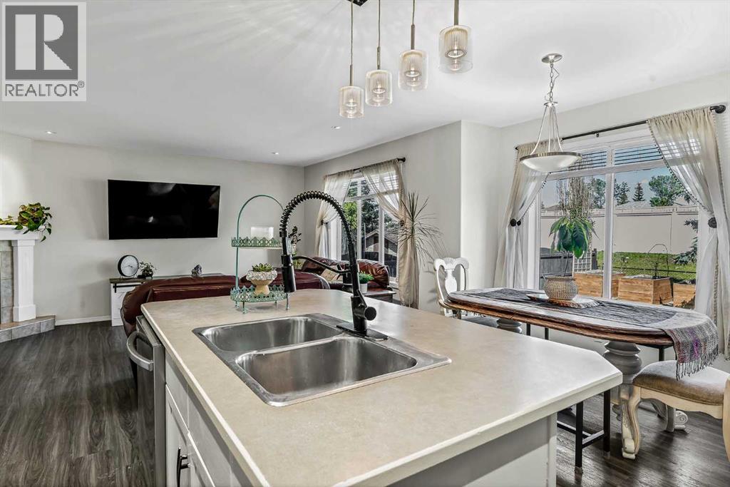 143 Silver Springs Way Nw, Airdrie, Alberta  T4B 2V4 - Photo 9 - A2316946
