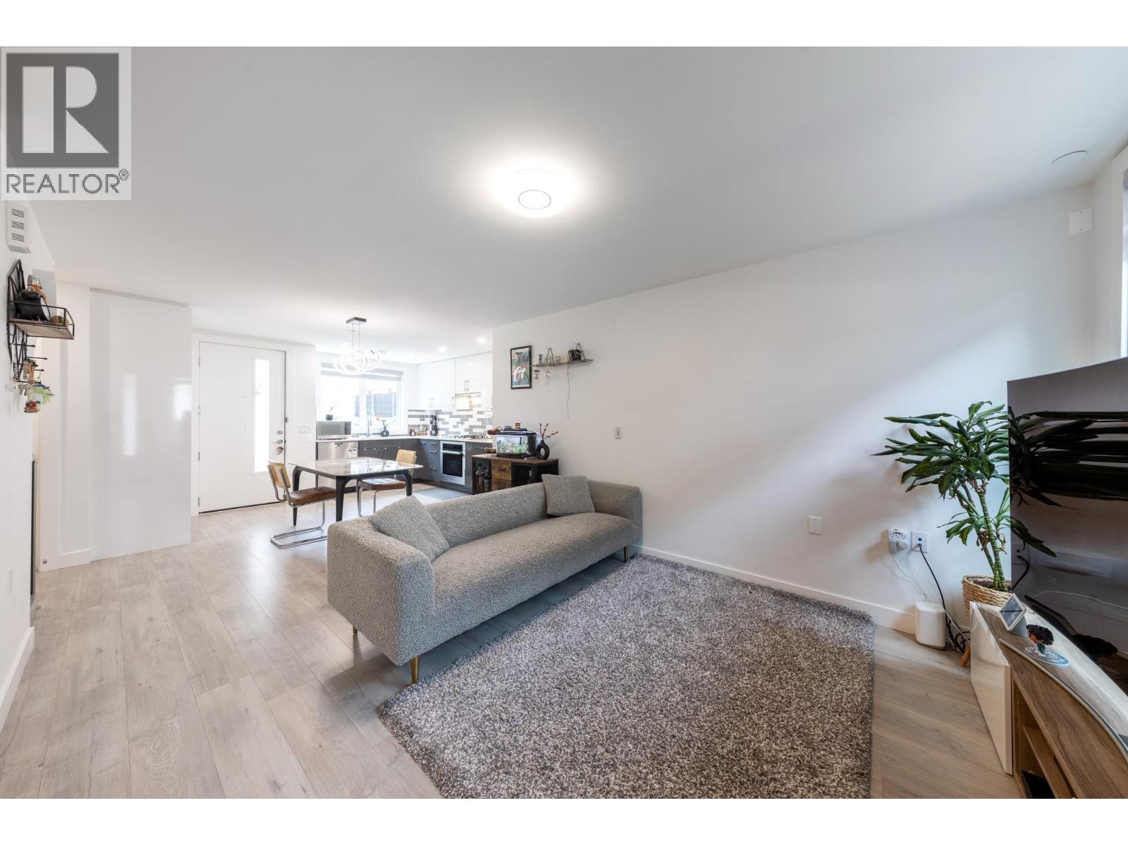 7887 French Street, Vancouver, British Columbia  V6P 4V8 - Photo 10 - R3081836
