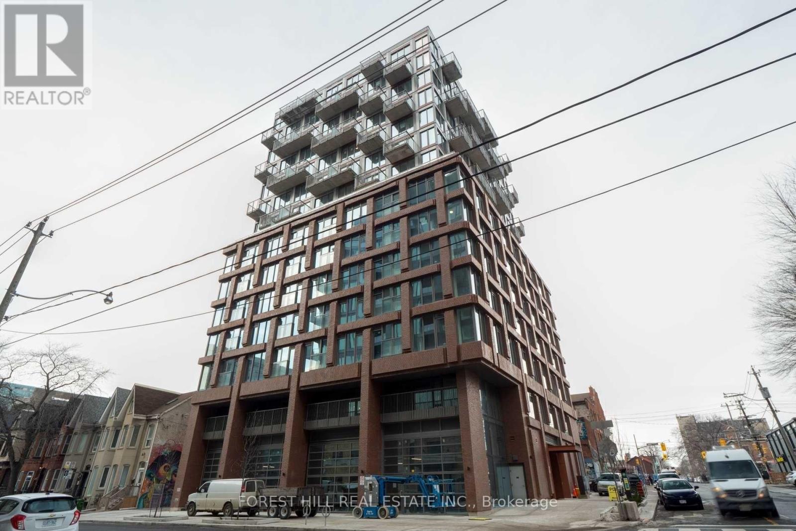 407 - 2 AUGUSTA AVENUE, Toronto, Ontario