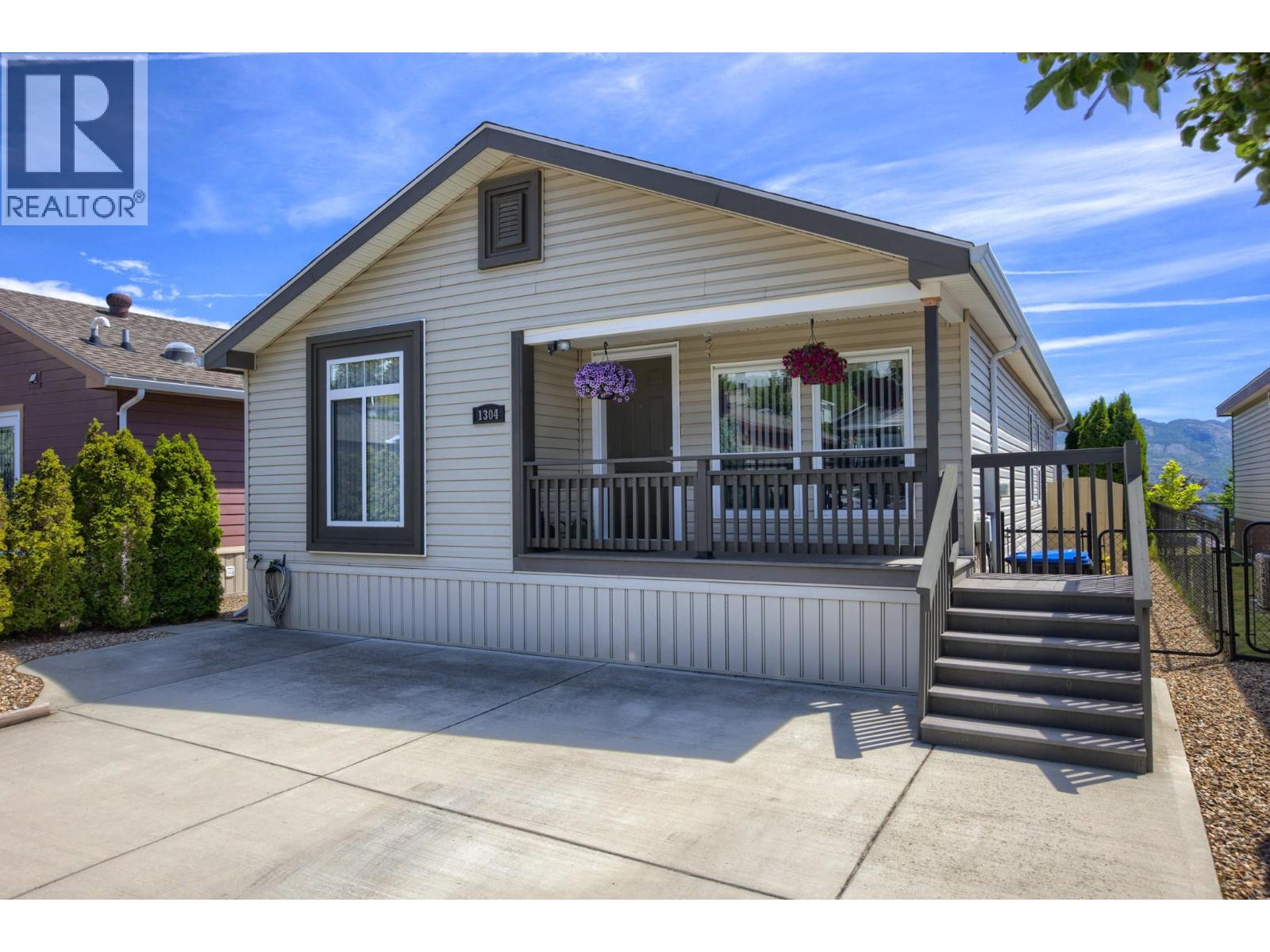 2440 Old Okanagan Highway Unit# 1304