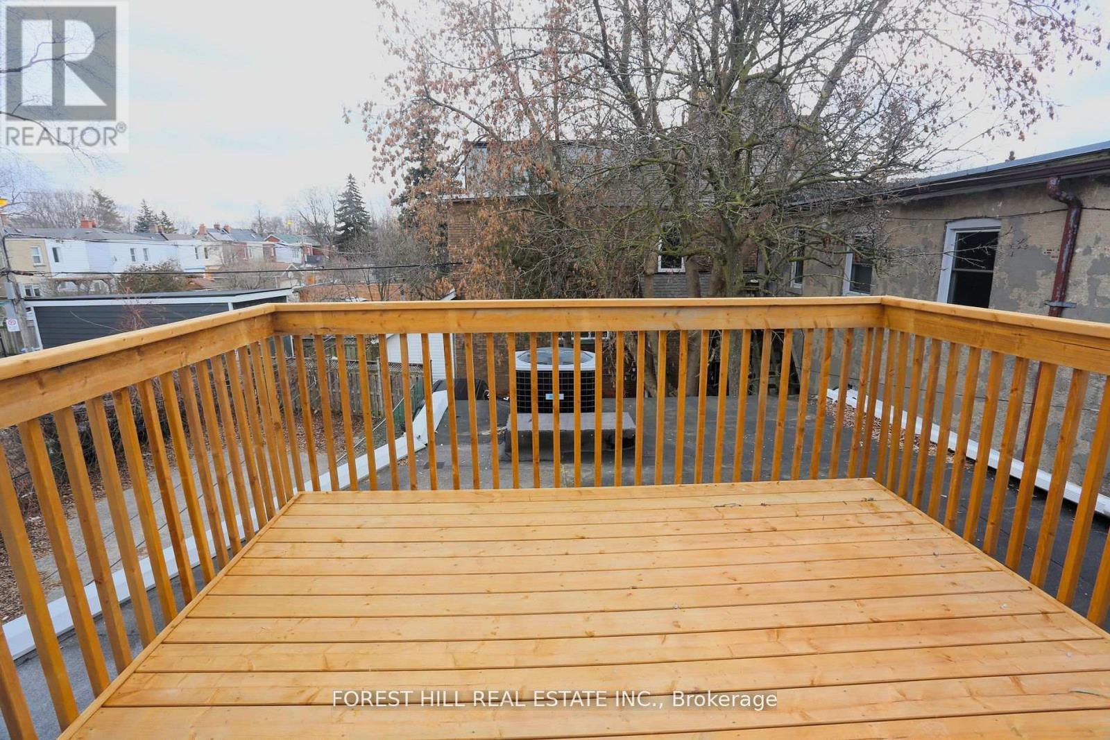 919 Kingston Road, Toronto, Ontario  M4E 1S6 - Photo 21 - E13452056