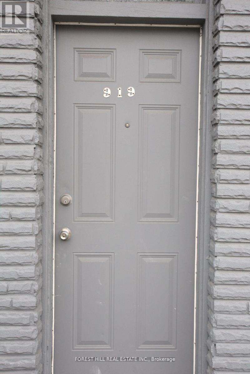 919 Kingston Road, Toronto, Ontario  M4E 1S6 - Photo 23 - E13452056