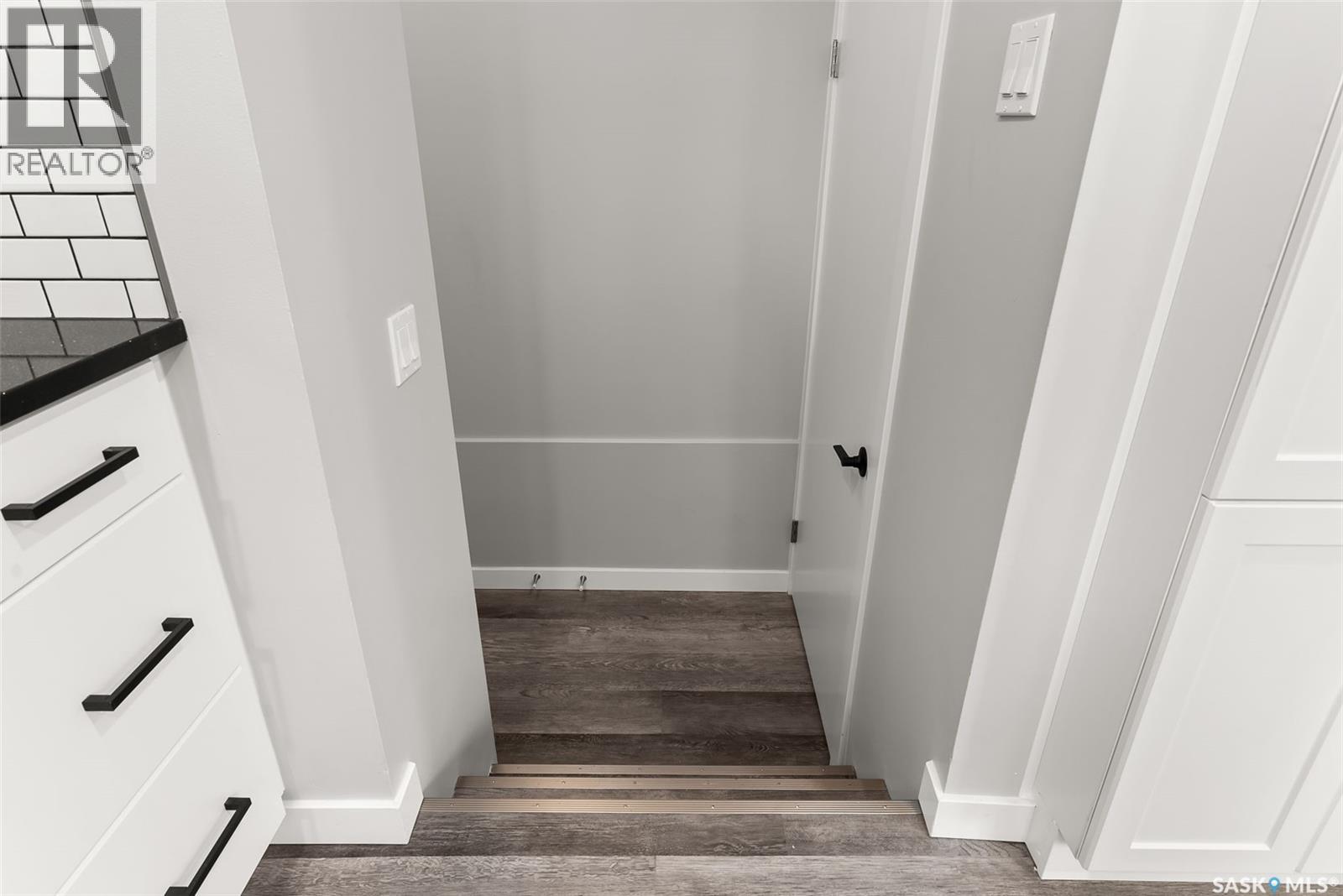 17 Willowview Street, Regina, Saskatchewan  S4R 5K2 - Photo 22 - SK039595