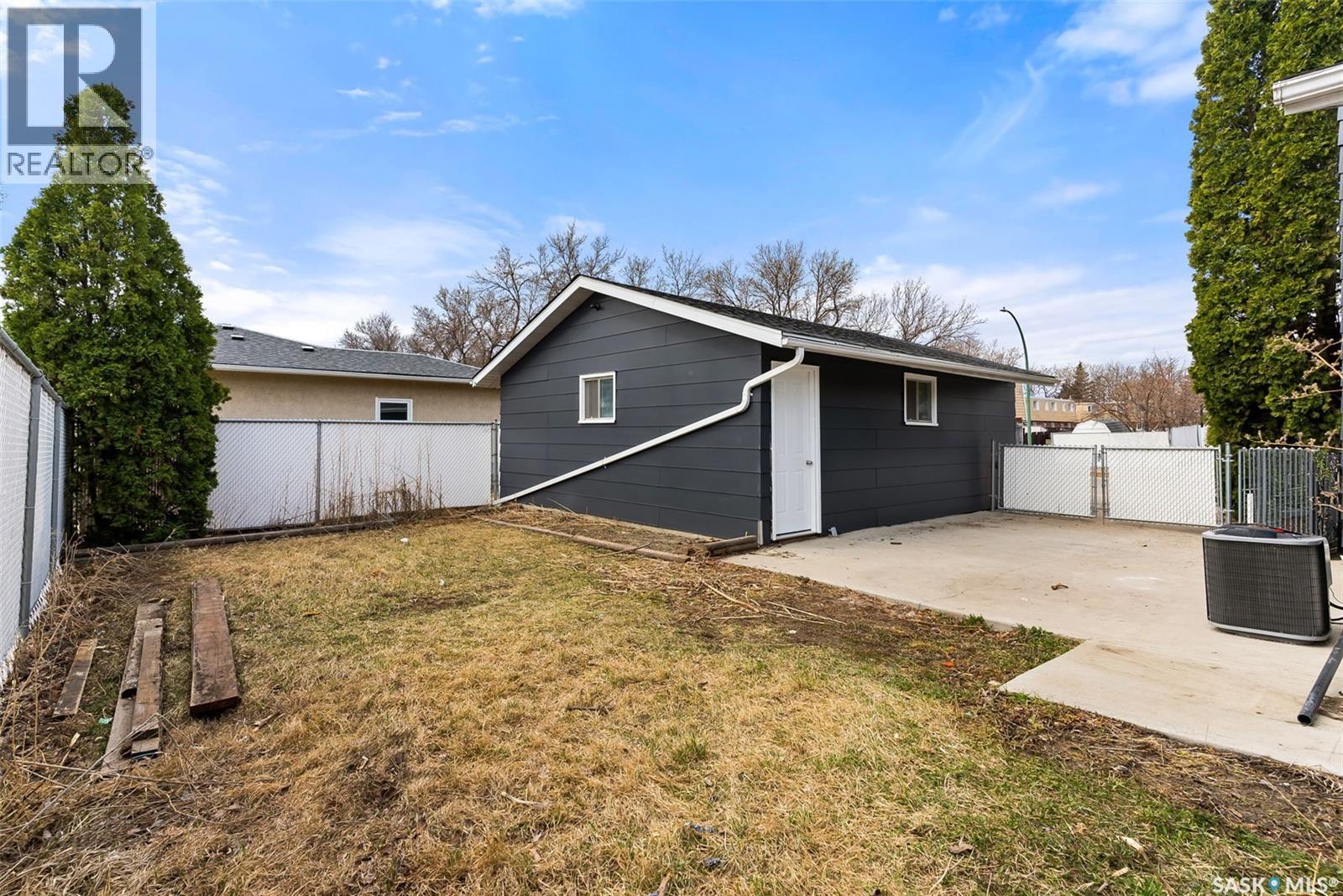17 Willowview Street, Regina, Saskatchewan  S4R 5K2 - Photo 35 - SK039595