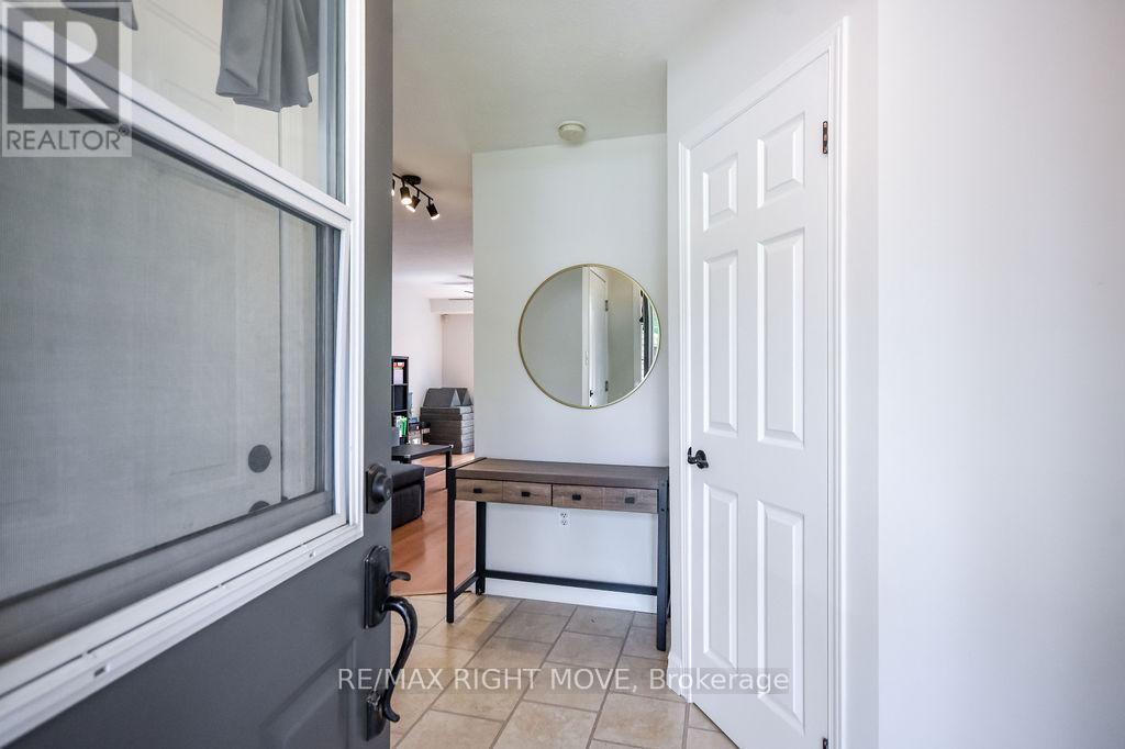 142 Julia Crescent, Orillia, Ontario  L3V 7X4 - Photo 4 - S13452116
