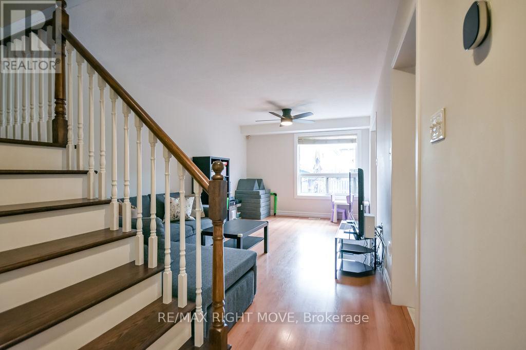 142 Julia Crescent, Orillia, Ontario  L3V 7X4 - Photo 5 - S13452116