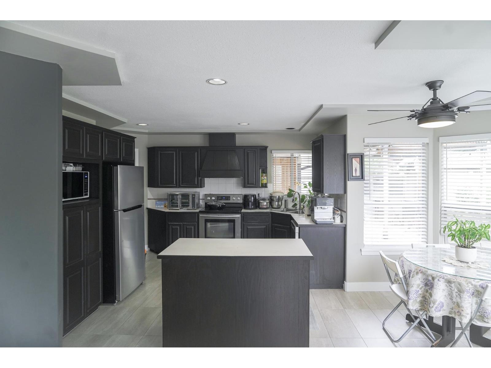 18875 63 Avenue, Surrey, British Columbia  V3S 7V8 - Photo 6 - R3132756