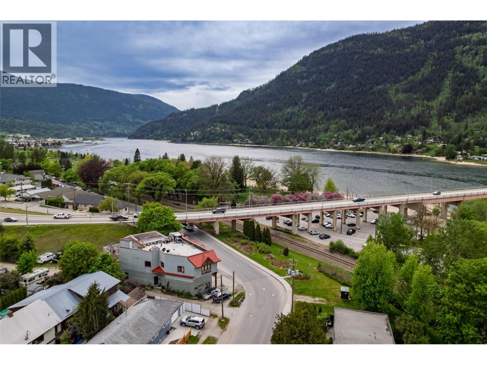 920 Nelson Avenue, Nelson, British Columbia V1L 2N9 - Photo 14 - 10348063