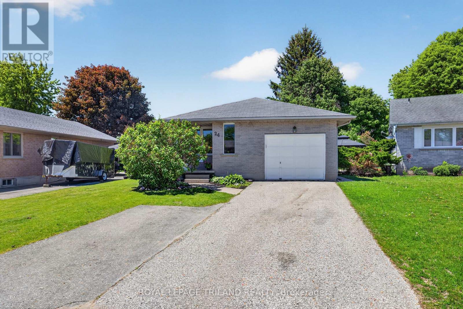 24 FARMINGTON AVENUE, Aylmer, Ontario