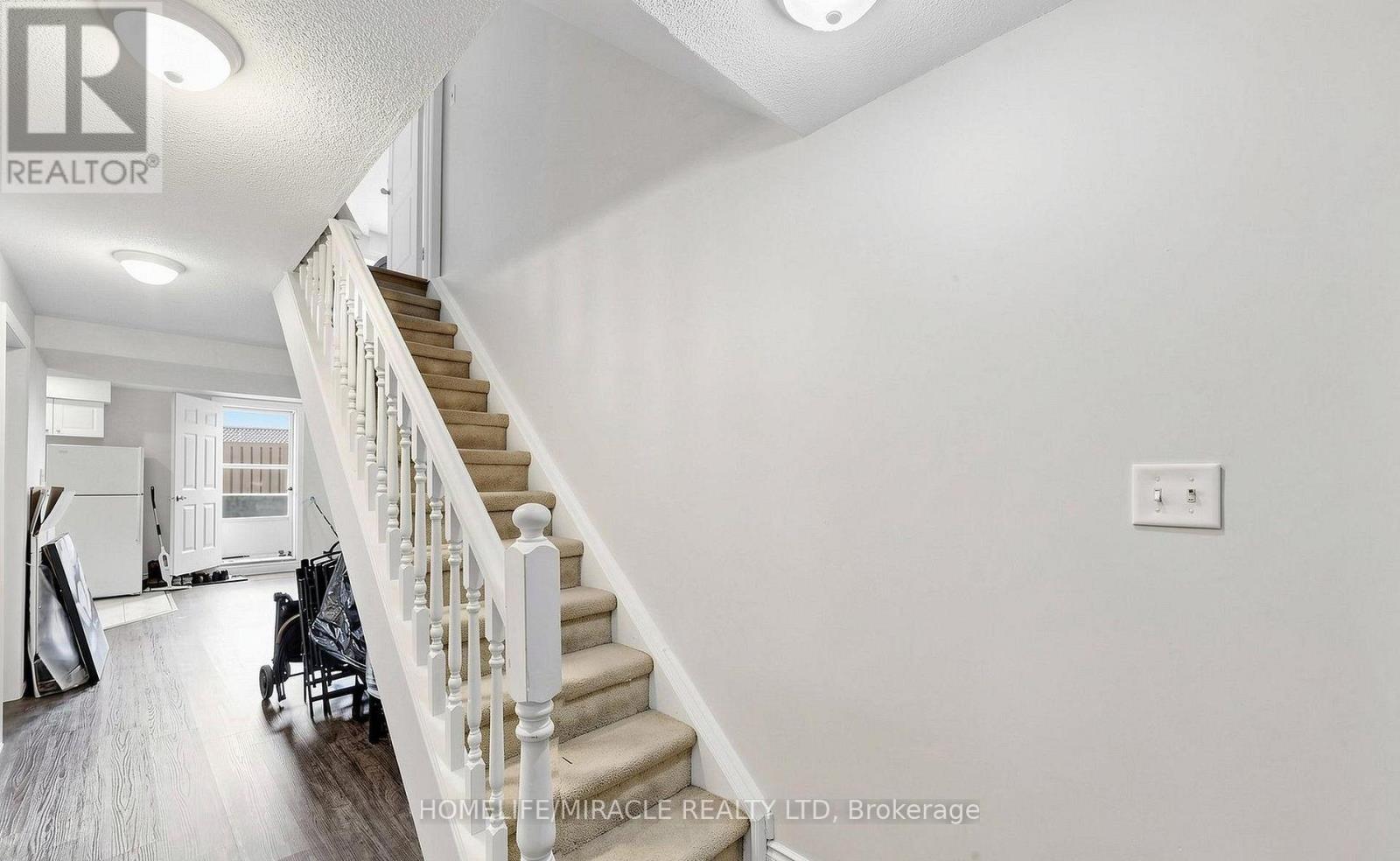 361 Brisdale Drive N, Brampton, Ontario  L7A 3M6 - Photo 23 - W13452130