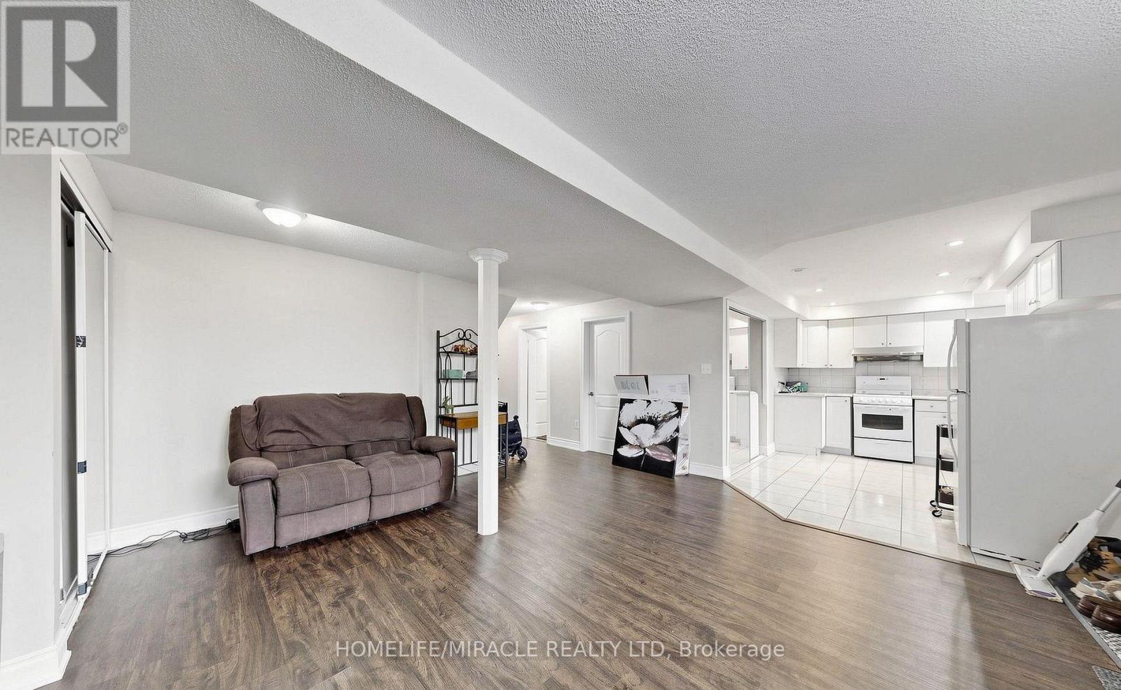 361 Brisdale Drive N, Brampton, Ontario  L7A 3M6 - Photo 26 - W13452130