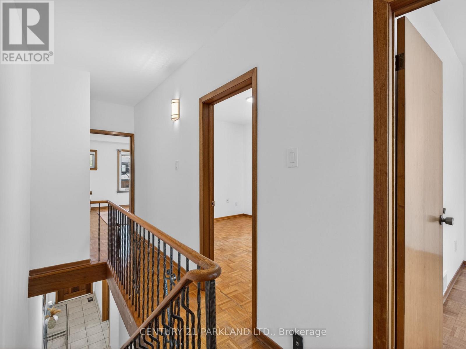 26 Earlscourt Avenue, Toronto, Ontario  M6E 4A6 - Photo 15 - W13452174