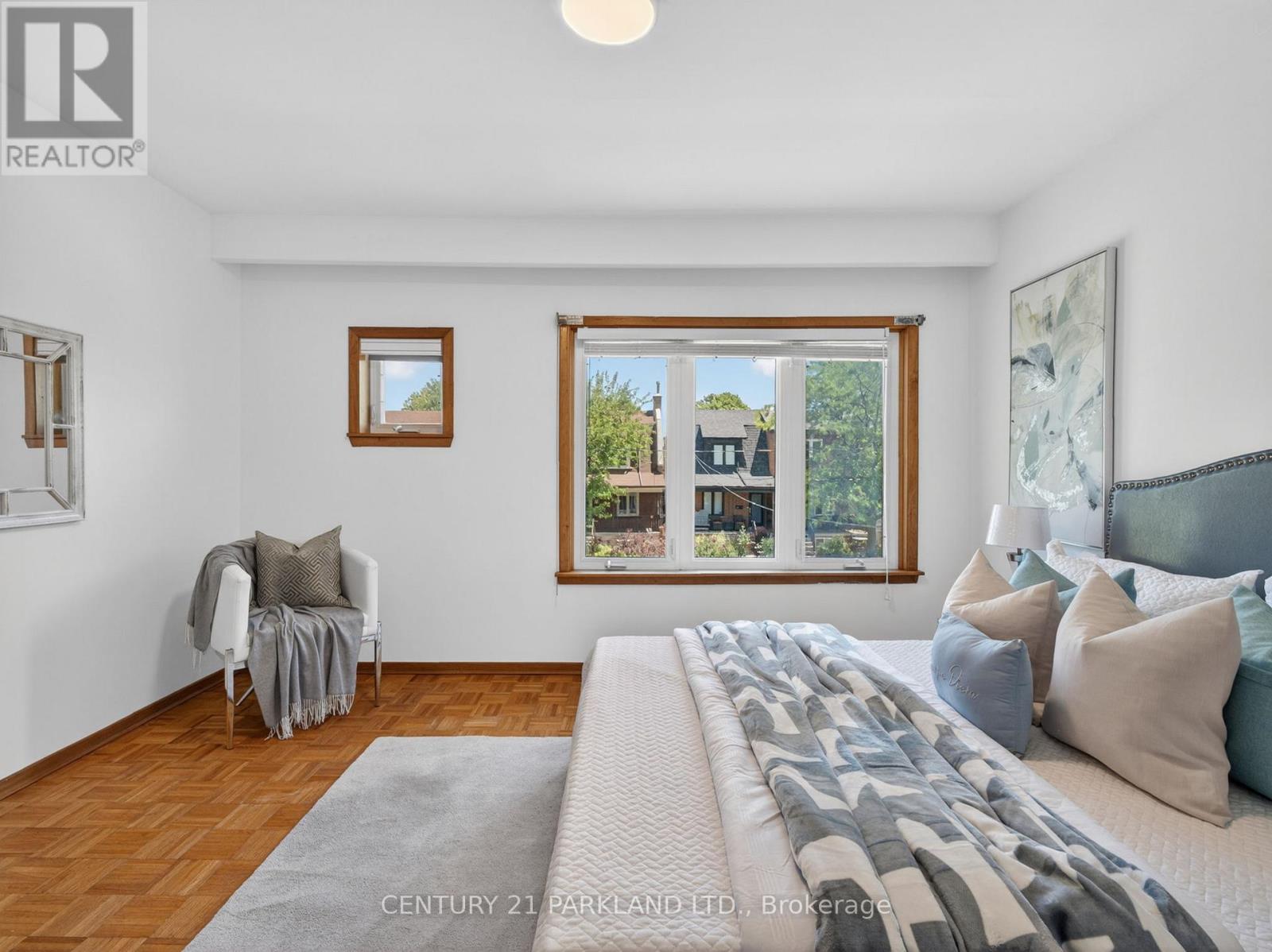 26 Earlscourt Avenue, Toronto, Ontario  M6E 4A6 - Photo 19 - W13452174