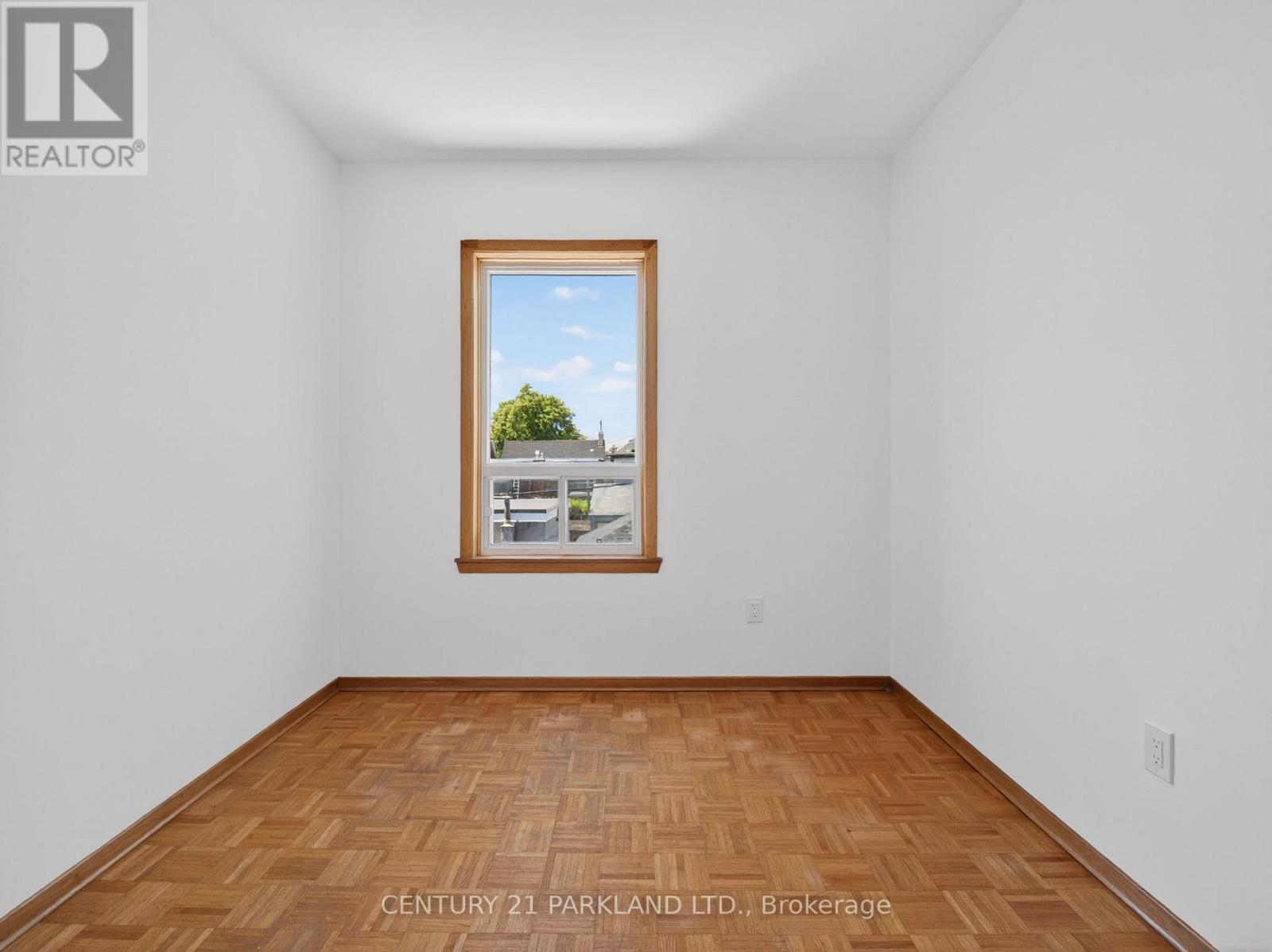 26 Earlscourt Avenue, Toronto, Ontario  M6E 4A6 - Photo 21 - W13452174