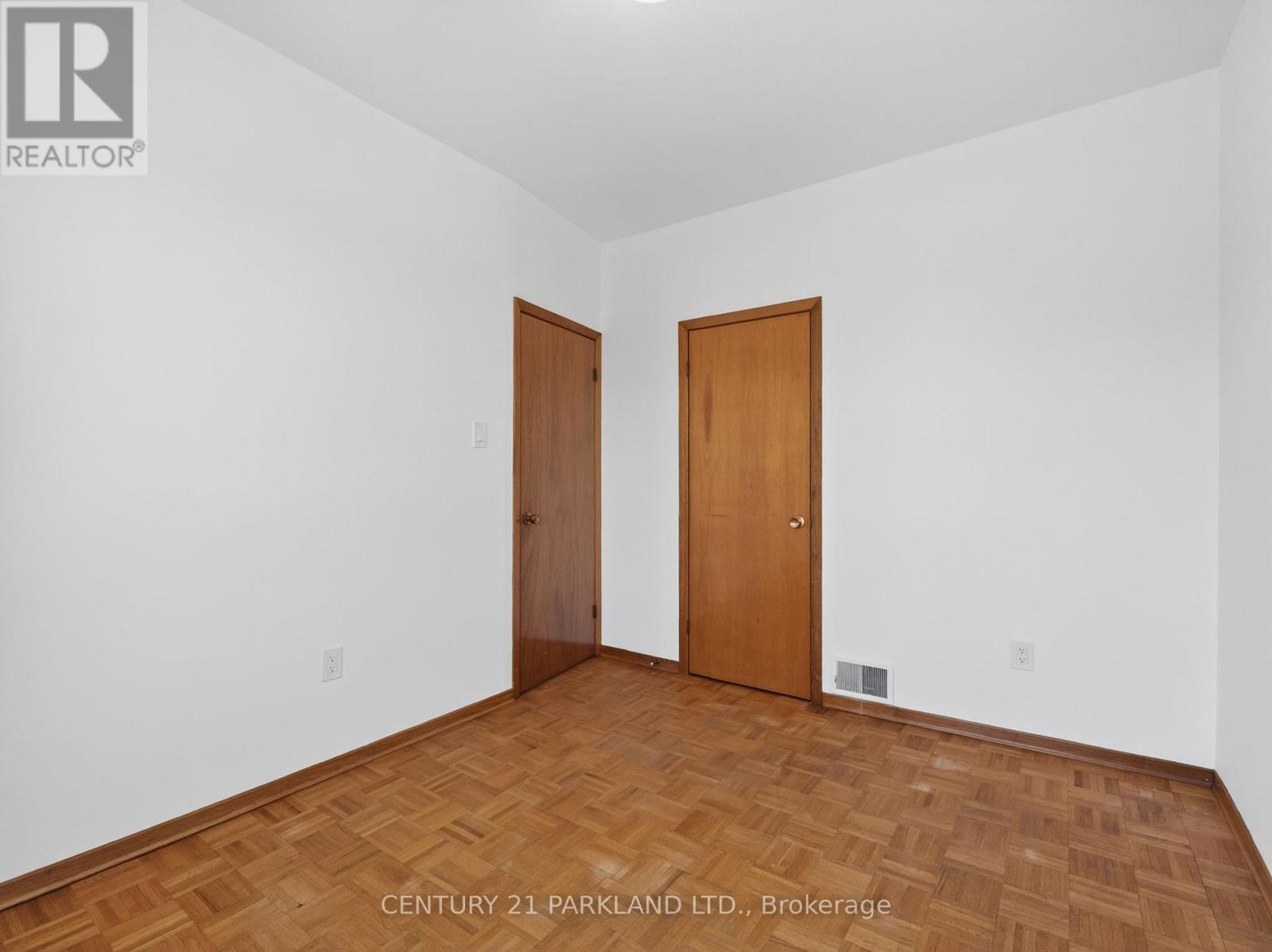 26 Earlscourt Avenue, Toronto, Ontario  M6E 4A6 - Photo 22 - W13452174